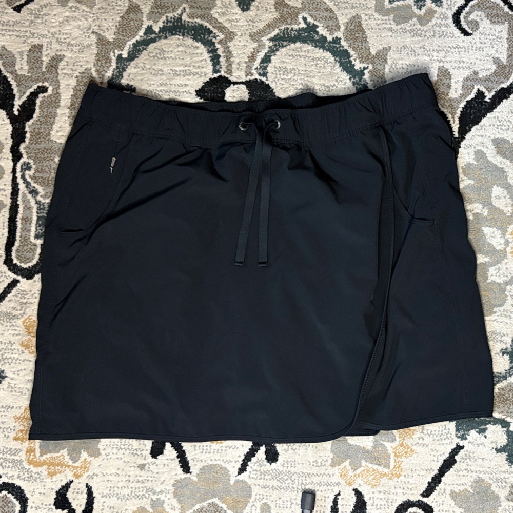 Patagonia Women's Black Drawstring Skort XL